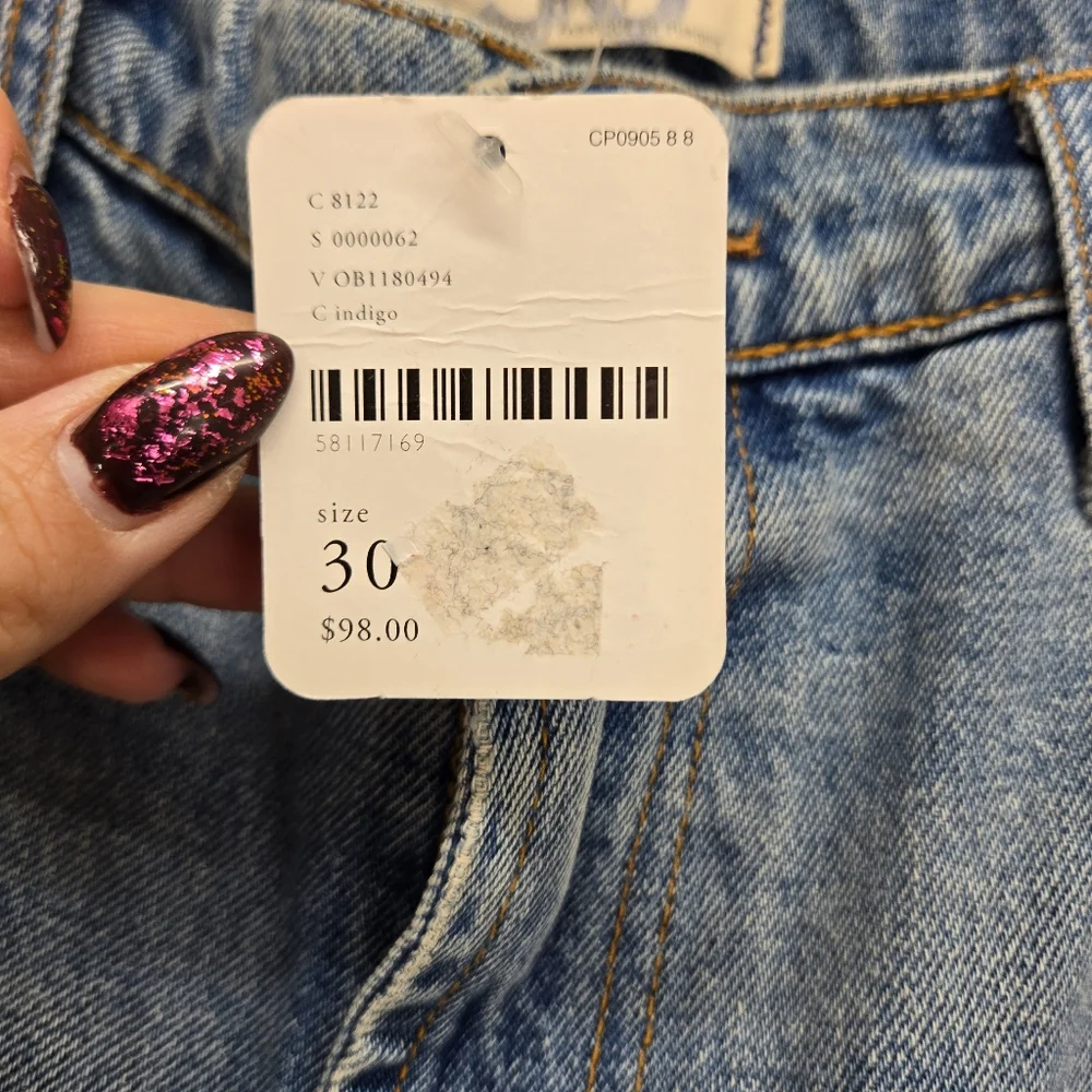 FREE PEOPLE  We The Free Vixen Cigarette Denim Jeans Vintage Indigo 30 NWT‎ rare